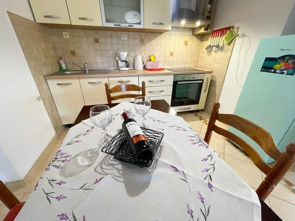 Apartmani Andrejko Dramalj 0*,